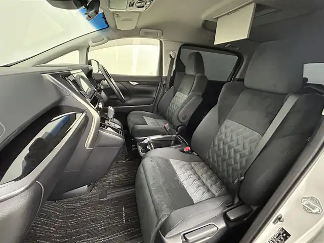 トヨタ アルファード S Aパッケージ 道央・札幌 2019(令1)年 5.3万km ホワイトパールクリスタルシャイン ・４WD/・トヨタセーフティセンス/・プリクラッシュセーフティ/・レーンキープアシスト/・レーダークルーズコントロール/・オートハイビーム/・先行車発信告知/・標識認識システム/・純正メモリナビ/・フルセグ/BT/CD/DVD/・バックカメラ/・フリップダウンモニター/・両側パワースライドドア/・ドアロック連動ミラー/・LEDヘッドライト/・LEDフォグランプ/・オートブレーキホールド/・コーナーセンサー/・プッシュスタート/・スマートキー