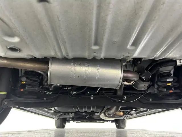 日産 セレナ ハイウェイスター V 佐賀県 2021(令3)年 4.5万km ブリリアントホワイトパール ワンオーナー/プロパイロット/純正ナビ/アラウンドビューモニター/後席純正モニター/CD/DVD/BD・BT/SD/USB/ステアリングリモコン/電子パーキングブレーキ/両側パワースライドドア/左側ハンズフリースライドドア/純正ドライブレコーダー/デジタルインナーミラー/ETC/プッシュスタート/フロアマット/ドアバイザー/後席ロールサンシェード