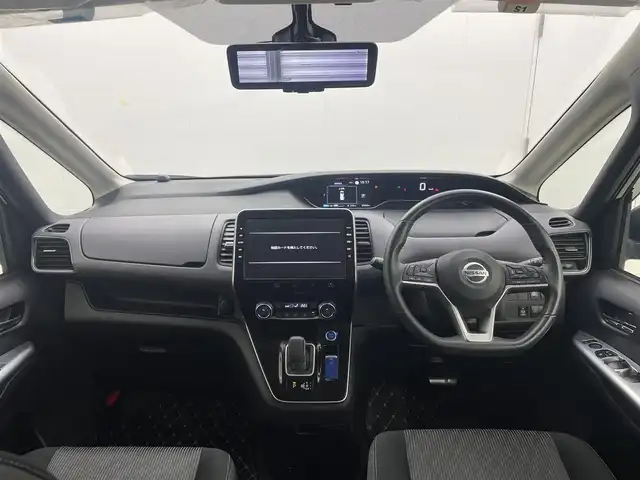 日産 セレナ 茨城県 2022(令4)年 3.7万km ダイヤモンドブラック 純正ナビ/プロパイロット/フルセグ視聴可/Bluetooth接続/ETC/ドラレコ/USB入力端子/WAC/全方位カメラ/デジタルインナーミラー/ステアリングヒーター/シートヒーター（D＋N席）/オートマチックハイビーム