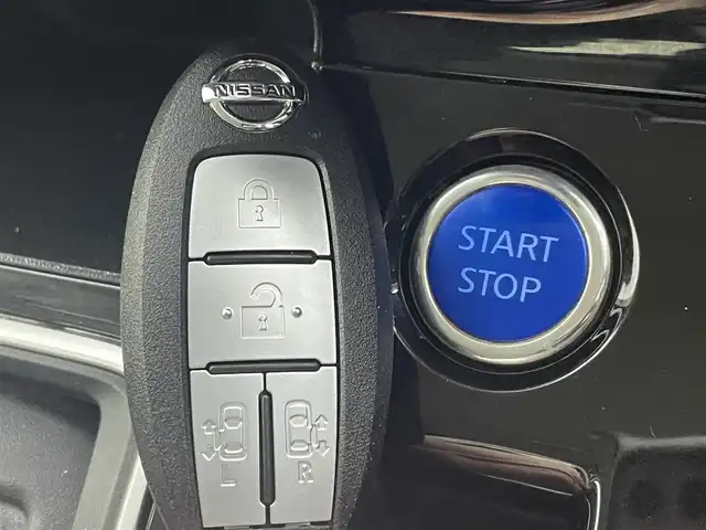 日産 セレナ 茨城県 2022(令4)年 3.7万km ダイヤモンドブラック 純正ナビ/プロパイロット/フルセグ視聴可/Bluetooth接続/ETC/ドラレコ/USB入力端子/WAC/全方位カメラ/デジタルインナーミラー/ステアリングヒーター/シートヒーター（D＋N席）/オートマチックハイビーム