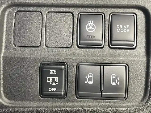 日産 セレナ 茨城県 2022(令4)年 3.7万km ダイヤモンドブラック 純正ナビ/プロパイロット/フルセグ視聴可/Bluetooth接続/ETC/ドラレコ/USB入力端子/WAC/全方位カメラ/デジタルインナーミラー/ステアリングヒーター/シートヒーター（D＋N席）/オートマチックハイビーム