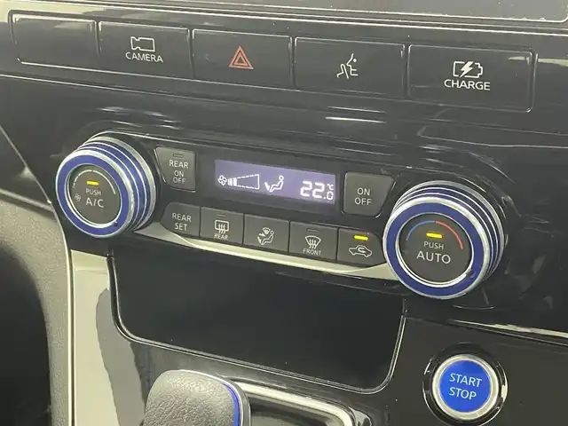 日産 セレナ 茨城県 2022(令4)年 3.7万km ダイヤモンドブラック 純正ナビ/プロパイロット/フルセグ視聴可/Bluetooth接続/ETC/ドラレコ/USB入力端子/WAC/全方位カメラ/デジタルインナーミラー/ステアリングヒーター/シートヒーター（D＋N席）/オートマチックハイビーム