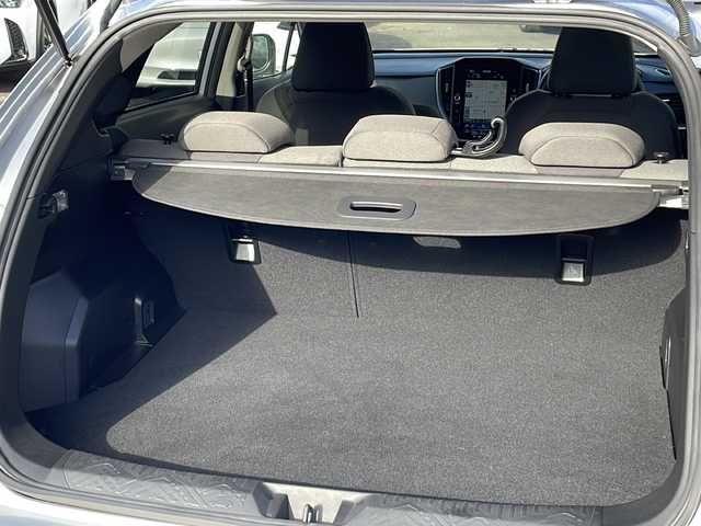 スバル インプレッサ ST－G 東京都 2024(令6)年 0.6万km アイスシルバーメタリック ワンオーナー/新車時保証書　整備記録簿/取扱説明書　ナビ説明書/アイサイトセイフティープラス/プリクラッシュブレーキ/レーダークルーズコントロール/アクティブレーンキープ/AT誤発進抑制制御【前後】/純正ナビ/フルセグTV/BT/USB/AppleCarplay/360度カメラ　ETC【2.0】/ドライブレコーダー【前後】/Fシートヒーター　ハンドルヒーター/フロントパワーシート/LEDヘッドライト/オートライト/スマートキー×2【キータグ有】/パドルシフト付革巻きハンドル/純正17インチアルミ