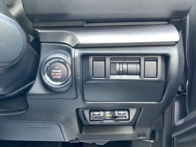 スバル インプレッサ ST－G 東京都 2024(令6)年 0.6万km アイスシルバーメタリック ワンオーナー/新車時保証書　整備記録簿/取扱説明書　ナビ説明書/アイサイトセイフティープラス/プリクラッシュブレーキ/レーダークルーズコントロール/アクティブレーンキープ/AT誤発進抑制制御【前後】/純正ナビ/フルセグTV/BT/USB/AppleCarplay/360度カメラ　ETC【2.0】/ドライブレコーダー【前後】/Fシートヒーター　ハンドルヒーター/フロントパワーシート/LEDヘッドライト/オートライト/スマートキー×2【キータグ有】/パドルシフト付革巻きハンドル/純正17インチアルミ