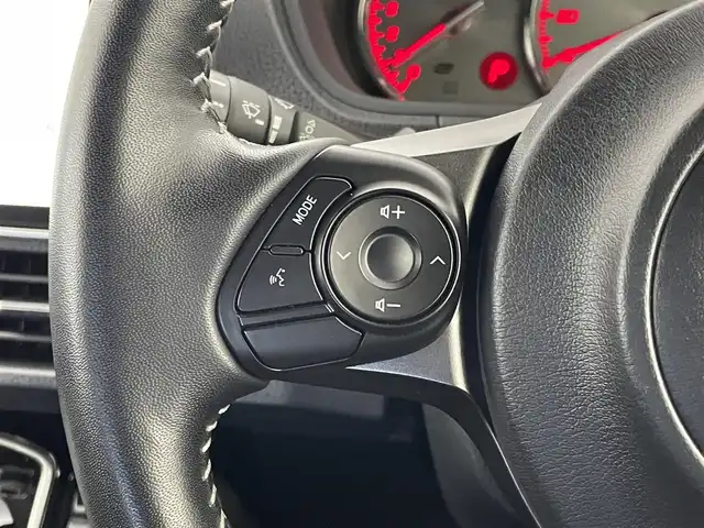 トヨタ ヴォクシー ZS GRスポーツ 埼玉県 2018(平30)年 2.1万km ブラッキッシュアゲハガラスフレーク 純正１０インチナビ　バックカメラ　ビルトインＥＴＣ２．０　ドライブレコーダー　セーフティセンス　クルーズコントロール　純正アルミホイール　スマートキー　オートハイビーム　ＬＥＤヘッドライト　地デジＴＶ