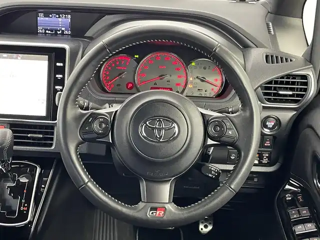 トヨタ ヴォクシー ZS GRスポーツ 埼玉県 2018(平30)年 2.1万km ブラッキッシュアゲハガラスフレーク 純正１０インチナビ　バックカメラ　ビルトインＥＴＣ２．０　ドライブレコーダー　セーフティセンス　クルーズコントロール　純正アルミホイール　スマートキー　オートハイビーム　ＬＥＤヘッドライト　地デジＴＶ