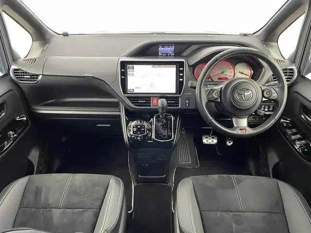 トヨタ ヴォクシー ZS GRスポーツ 埼玉県 2018(平30)年 2.1万km ブラッキッシュアゲハガラスフレーク 純正１０インチナビ　バックカメラ　ビルトインＥＴＣ２．０　ドライブレコーダー　セーフティセンス　クルーズコントロール　純正アルミホイール　スマートキー　オートハイビーム　ＬＥＤヘッドライト　地デジＴＶ