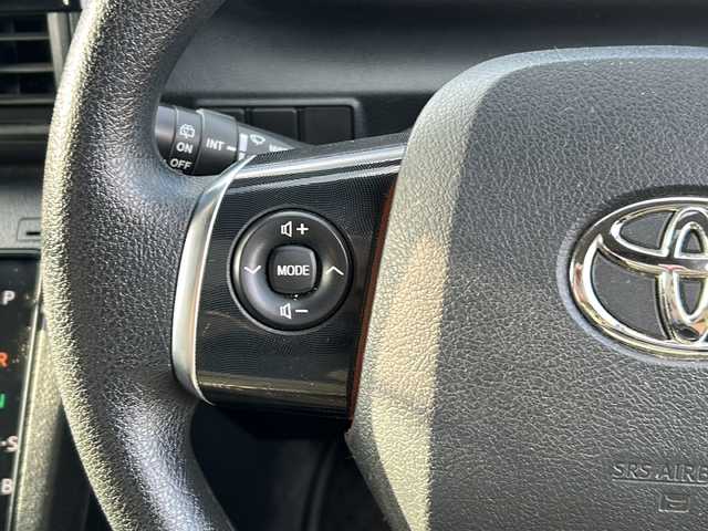 トヨタ シエンタ X 千葉県 2017(平29)年 7.1万km ブラックマイカ ワンオーナー/社外SDナビ/Bluetooth接続/CD/DVD再生/フルセグTV/ビルトインETC/片側パワースライドドア/横滑り防止装置/盗難防止装置/プッシュスタート/スマートキー/スペアキー×１本/ステアリングスイッチ/社外アルミホイール/取扱説明書