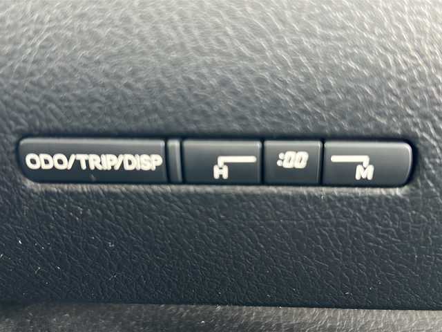 トヨタ シエンタ X 千葉県 2017(平29)年 7.1万km ブラックマイカ ワンオーナー/社外SDナビ/Bluetooth接続/CD/DVD再生/フルセグTV/ビルトインETC/片側パワースライドドア/横滑り防止装置/盗難防止装置/プッシュスタート/スマートキー/スペアキー×１本/ステアリングスイッチ/社外アルミホイール/取扱説明書