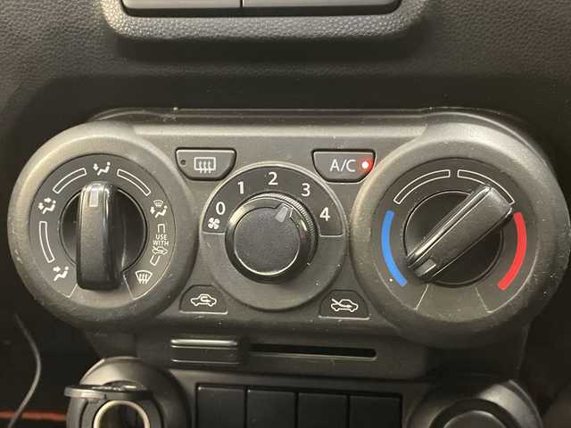 スズキ イグニス ハイブリッド MG 愛知県 2016(平28)年 3.4万km スチールシルバーM SDナビ/シートヒーター/ワンオーナー/アイドリングストップ/横滑り防止装置/純正フロアマット/リモコンキー/ワンセグ/CD DVD/Bluetooth