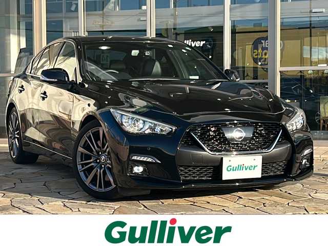 日産 スカイライン 400R 静岡県 2020(令2)年 5.5万km メテオフレークブラックパール 純正ナビ/AM・FM/フルセグTV/CD/DVD/USB/Bluetooth/Apple Carplay/主要装備/・純正ナビ　/・レーダークルーズコントロール　/・シートヒーター　/・テレスコ　/・全方位カメラ　　/・スマートキー　/・コーナーセンサー/・パドルシフト　/・オートライト　/・スペアキー　/・取扱説明書　/・保証書　/・ＥＴＣ　/・ＬＥＤヘッドライト　/・パワーシート/・フォグランプ/・純正アルミホイール/・ステアリングリモコン