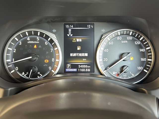 日産 スカイライン 400R 静岡県 2020(令2)年 5.5万km メテオフレークブラックパール 純正ナビ/AM・FM/フルセグTV/CD/DVD/USB/Bluetooth/Apple Carplay/主要装備/・純正ナビ　/・レーダークルーズコントロール　/・シートヒーター　/・テレスコ　/・全方位カメラ　　/・スマートキー　/・コーナーセンサー/・パドルシフト　/・オートライト　/・スペアキー　/・取扱説明書　/・保証書　/・ＥＴＣ　/・ＬＥＤヘッドライト　/・パワーシート/・フォグランプ/・純正アルミホイール/・ステアリングリモコン