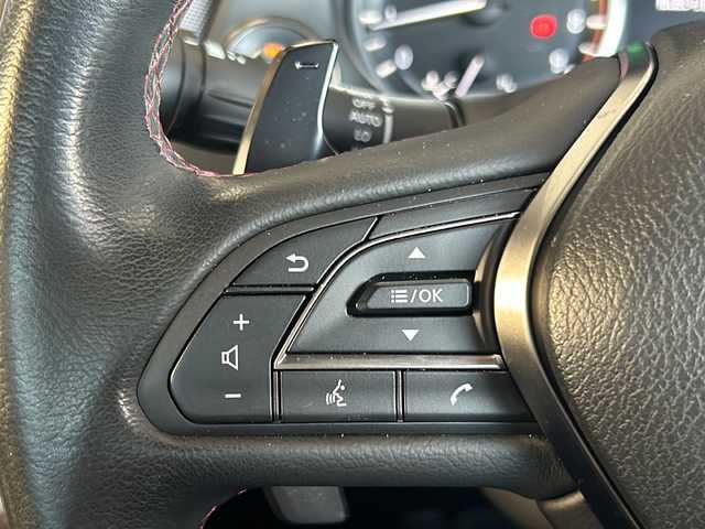 日産 スカイライン 400R 静岡県 2020(令2)年 5.5万km メテオフレークブラックパール 純正ナビ/AM・FM/フルセグTV/CD/DVD/USB/Bluetooth/Apple Carplay/主要装備/・純正ナビ　/・レーダークルーズコントロール　/・シートヒーター　/・テレスコ　/・全方位カメラ　　/・スマートキー　/・コーナーセンサー/・パドルシフト　/・オートライト　/・スペアキー　/・取扱説明書　/・保証書　/・ＥＴＣ　/・ＬＥＤヘッドライト　/・パワーシート/・フォグランプ/・純正アルミホイール/・ステアリングリモコン