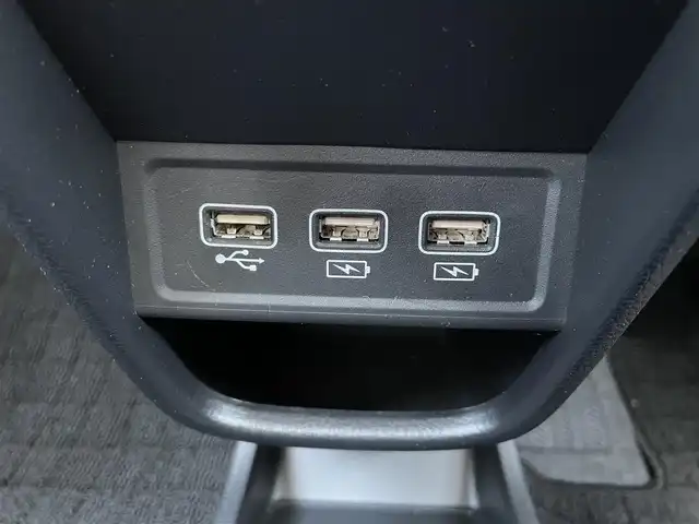 ホンダ Ｎ ＯＮＥ オリジナル 長野県 2021(令3)年 2.8万km プレミアムアイボリーパールⅡ フルセグテレビ/AM/FM/Bluetooth/USB/iPod/バックカメラ/クルーズコントロール/プッシュスタート/ETC/ドライブレコーダー/チップアップシート/純正フロアマット/コーナーセンサー/LEDヘッドライト/スペアキー/レーンキープアシスト/ドアバイザー