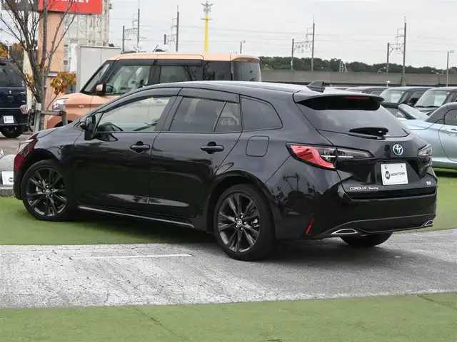 トヨタ カローラツーリング ハイブリッド ダブルバイビー 千葉県 2022(令4)年 3.1万km スパークリングブラックパールクリスタルシャイン 215/45R17/Toyota Safety Sense/・プリクラッシュセーフティ/・レーンディパーチャーアラート/・オートハイビーム/・レーダークルーズコントロール/ディスプレイオーディオ/【Bluetooth接続】/バックカメラ/ドライブレコーダー/ハーフレザーシート/革巻きステアリング/ステアリングスイッチ/ETC（2.0）/LEDヘッドライト/フォグライト/ウインカーミラー/純正17インチアルミホイル/スマートキー