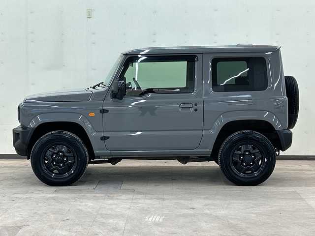 スズキ ジムニー XL 道央・札幌 2023(令5)年 1.7万km ミディアムグレー ４ＷＤ//HDDナビ//ワンオーナー//フルセグテレビ//バックカメラ//アイドリングストップ//ドアバイザー//プッシュスタート//ETC//ドライブレコーダー//オートライト//シートヒーター//夏タイヤ付き