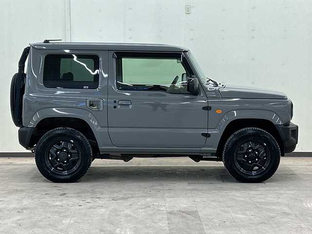 スズキ ジムニー XL 道央・札幌 2023(令5)年 1.7万km ミディアムグレー ４ＷＤ//HDDナビ//ワンオーナー//フルセグテレビ//バックカメラ//アイドリングストップ//ドアバイザー//プッシュスタート//ETC//ドライブレコーダー//オートライト//シートヒーター//夏タイヤ付き