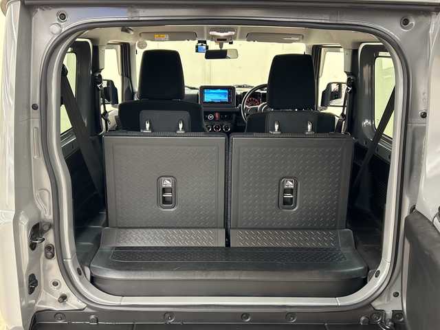 スズキ ジムニー XL 道央・札幌 2023(令5)年 1.7万km ミディアムグレー ４ＷＤ//HDDナビ//ワンオーナー//フルセグテレビ//バックカメラ//アイドリングストップ//ドアバイザー//プッシュスタート//ETC//ドライブレコーダー//オートライト//シートヒーター//夏タイヤ付き