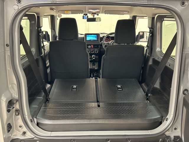 スズキ ジムニー XL 道央・札幌 2023(令5)年 1.7万km ミディアムグレー ４ＷＤ//HDDナビ//ワンオーナー//フルセグテレビ//バックカメラ//アイドリングストップ//ドアバイザー//プッシュスタート//ETC//ドライブレコーダー//オートライト//シートヒーター//夏タイヤ付き