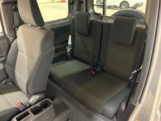 スズキ ジムニー XL 道央・札幌 2023(令5)年 1.7万km ミディアムグレー ４ＷＤ//HDDナビ//ワンオーナー//フルセグテレビ//バックカメラ//アイドリングストップ//ドアバイザー//プッシュスタート//ETC//ドライブレコーダー//オートライト//シートヒーター//夏タイヤ付き