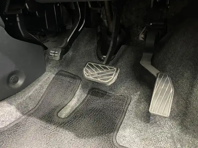 スズキ ハスラー X ターボ 鹿児島県 2015(平27)年 6万km パールホワイト/ブラック2トーンルーフ 禁煙車/社外SDナビ(AVIC-RZ03)/　・CD/DVD/　・ワンセグTV/　・iPod/　・AM/FM/バックカメラ/スマホホルダー/ドアハンドルプロテクター/シートヒーター/オートライト/衝突被害軽減ブレーキ/横滑り防止装置/純正フロアマット/純正アルミホイール/純正ドアバイザー/電動格納ミラー/スマートキー/プッシュスタート