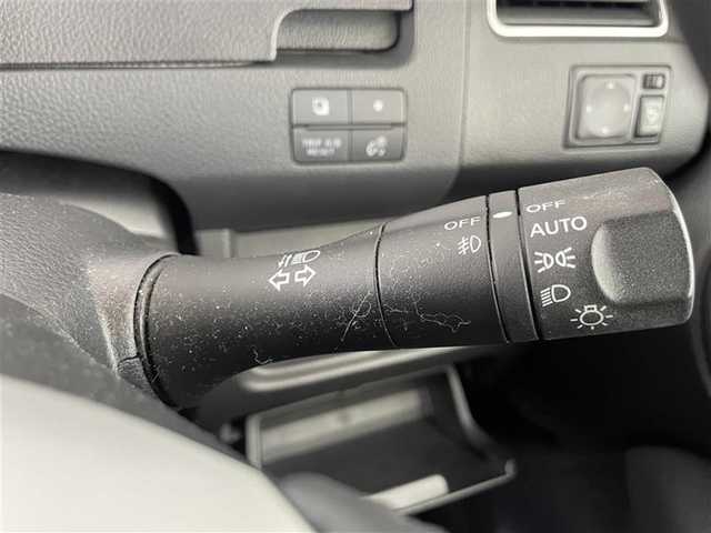 日産 セレナ ハイウェイスター Vセレクション 茨城県 2012(平24)年 6.7万km ブリリアントシルバー (株)IDOMが運営する【じしゃロン水戸店】の自社ローン専用車両になりますこちらは現金またはオートローンご利用時の価格です。自社ローンご希望の方は別途その旨お申付け下さい/社外メモリナビ/バックカメラ/クルーズコントロール/両側パワースライドドア/アイドリングストップ/オートライト/フォグランプ/ETC