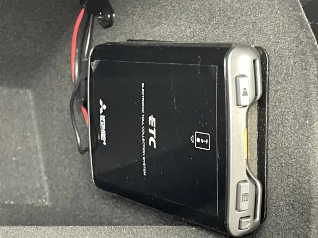 マツダ ＣＸ－５ XD エクスクルーシブモード 熊本県 2019(平31)年 6.8万km ジェットブラックマイカ 純正ナビ/（AM/FM/USB/CD/DVD/AUX/BT/フルセグ）/レーダークルーズコントロール/前後コーナーセンサー/衝突軽減ブレーキ/ブラインドスポットモニター/バック+全方位カメラ/BOSEサウンドシステム/ETC/社外前後ドライブレコーダー/レザーシート/D+N席パワーシート/D+N席シートヒーター/D+N席エアシート/D席メモリーシート/ヒートステアリング/電動リアゲート/純正フロアマット/純正19インチアルミホイール/オートライト/LEDヘッドライト/フォグランプ/4WD/MT付きAT/ステアリングスイッチ/プッシュスタート/スマートキー/スペアキー×1/電動パーキングブレーキ/オートホールド/オート電動格納ミラー/アイドリングストップ/DUALオートエアコン/横滑り防止装置/ISO FIX/W+サイド+カーテンエアバッグ/取扱説明書