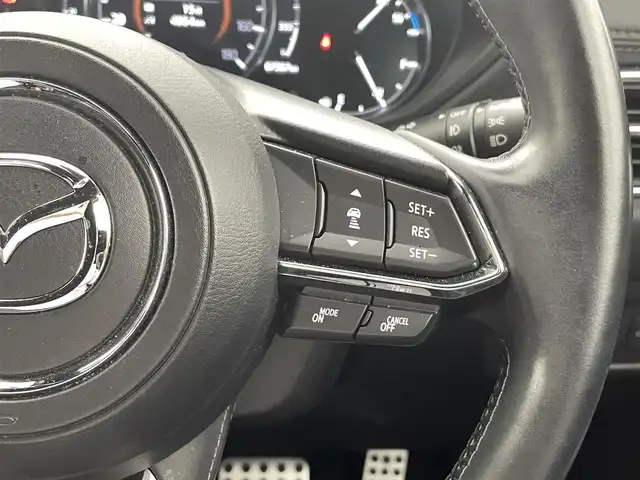 マツダ ＣＸ－５ XD エクスクルーシブモード 熊本県 2019(平31)年 6.8万km ジェットブラックマイカ 純正ナビ/（AM/FM/USB/CD/DVD/AUX/BT/フルセグ）/レーダークルーズコントロール/前後コーナーセンサー/衝突軽減ブレーキ/ブラインドスポットモニター/バック+全方位カメラ/BOSEサウンドシステム/ETC/社外前後ドライブレコーダー/レザーシート/D+N席パワーシート/D+N席シートヒーター/D+N席エアシート/D席メモリーシート/ヒートステアリング/電動リアゲート/純正フロアマット/純正19インチアルミホイール/オートライト/LEDヘッドライト/フォグランプ/4WD/MT付きAT/ステアリングスイッチ/プッシュスタート/スマートキー/スペアキー×1/電動パーキングブレーキ/オートホールド/オート電動格納ミラー/アイドリングストップ/DUALオートエアコン/横滑り防止装置/ISO FIX/W+サイド+カーテンエアバッグ/取扱説明書