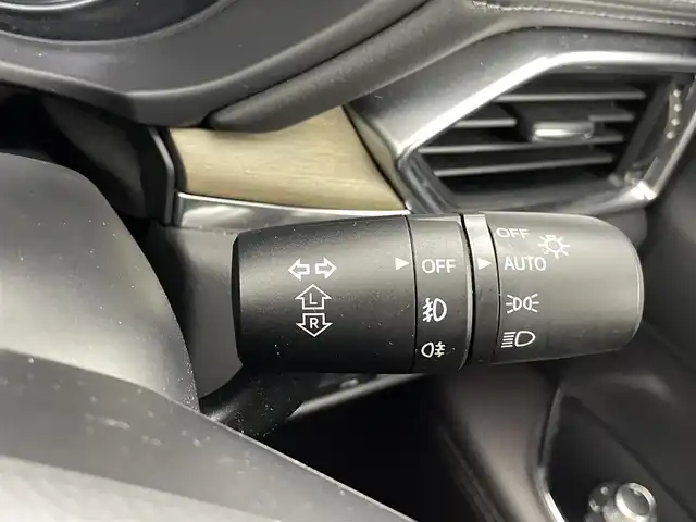 マツダ ＣＸ－５ XD エクスクルーシブモード 熊本県 2019(平31)年 6.8万km ジェットブラックマイカ 純正ナビ/（AM/FM/USB/CD/DVD/AUX/BT/フルセグ）/レーダークルーズコントロール/前後コーナーセンサー/衝突軽減ブレーキ/ブラインドスポットモニター/バック+全方位カメラ/BOSEサウンドシステム/ETC/社外前後ドライブレコーダー/レザーシート/D+N席パワーシート/D+N席シートヒーター/D+N席エアシート/D席メモリーシート/ヒートステアリング/電動リアゲート/純正フロアマット/純正19インチアルミホイール/オートライト/LEDヘッドライト/フォグランプ/4WD/MT付きAT/ステアリングスイッチ/プッシュスタート/スマートキー/スペアキー×1/電動パーキングブレーキ/オートホールド/オート電動格納ミラー/アイドリングストップ/DUALオートエアコン/横滑り防止装置/ISO FIX/W+サイド+カーテンエアバッグ/取扱説明書