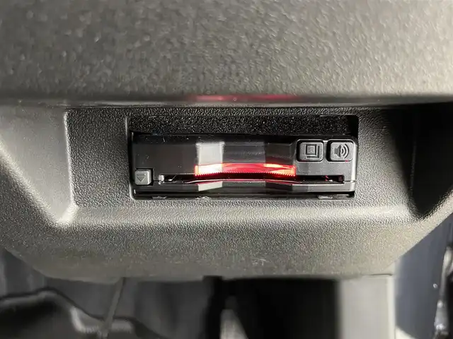 スズキ ジムニー XC 富山県 2023(令5)年 2.1万km ブルーイッシュブラックパール3 社外ディスプレイオーディオ（AM/FM/BT）/バックカメラ/ETC/シートヒーター/衝突被害軽減システム/クルーズコントロール/レーンキープアシスト/横滑り防止装置/アイドリングストップ/純正アルミホイール/社外フロアマット/オートLEDライト/フォグライト/革巻きステアリング/ステアリングスイッチ/スマートキー/スペアキー