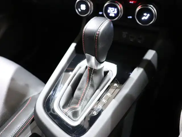 ルノー ルノー アルカナ RSライン E-テックハイブリッド 静岡県 2022(令4)年 3.3万km オレンジ 純正ディスプレイオーディオ/Apple Carplay/ACC/LKA/BSM/デジタルインナーミラー/前後ドラレコ/360°カメラ/前席シートヒーター/前席パワーシート/衝突軽減ブレーキ/LEDヘッドライト/カラー　EQB　オランジュバレンシアＭ/ワイヤレス充電/ETC