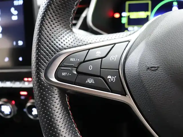 ルノー ルノー アルカナ RSライン E-テックハイブリッド 静岡県 2022(令4)年 3.3万km オレンジ 純正ディスプレイオーディオ/Apple Carplay/ACC/LKA/BSM/デジタルインナーミラー/前後ドラレコ/360°カメラ/前席シートヒーター/前席パワーシート/衝突軽減ブレーキ/LEDヘッドライト/カラー　EQB　オランジュバレンシアＭ/ワイヤレス充電/ETC