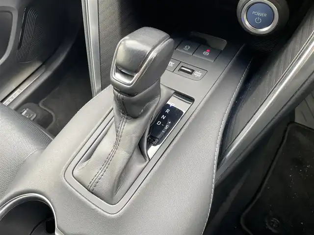 トヨタ ハリアー ハイブリッド Z レザーパッケージ 福岡県 2021(令3)年 6.2万km ブラック パノラマルーフ/純正10.5型ディスプレイナビ(JBL)/トヨタセーフティセンス/レザーシート/シートヒーター、シートクーラー/パワーシート/ETC2.0/純正ドラレコ/デジタルインナーミラー/追従式クルコン/ステアリングヒーター/サイドバイザー/純正アルミホイール/パワーバックドア/シートメモリ/USB/オートハイビーム/T-connect/フォグライト/アラウンドビュー/HUD/BSM