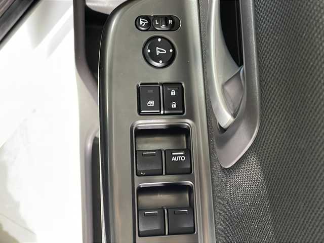 ホンダ フリード G ホンダセンシング 福岡県 2018(平30)年 4.7万km ホワイトオーキッドパール 両側パワースライドドア /レーダークルーズコントロール /衝突軽減ブレーキ /横滑り防止装置 /レーンアシスト /SDナビフルセグTVBluetooth /バックカメラ /ビルドインETC /純正フロアマット /ホンダセンシング/プッシュスタートボタン/スマートキー