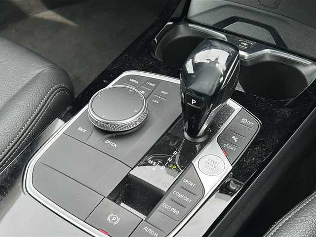 ＢＭＷ ２１８ｉ グランクーペ プレイ 千葉県 2020(令2)年 2万km パール ナビ　バックカメラ　黒革シート　パワーシート　シートヒーター　ＵＳＢ　ＢＴ　スクリーンミラーリング　ミラーＥＴＣ　ドラレコ　ＬＥＤライト　オートライト　ソナー　１７インチＡＷ　ターボ スマートキー