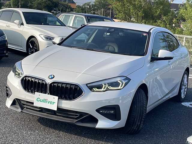 ＢＭＷ ２１８ｉ グランクーペ プレイ 千葉県 2020(令2)年 2万km パール ナビ　バックカメラ　黒革シート　パワーシート　シートヒーター　ＵＳＢ　ＢＴ　スクリーンミラーリング　ミラーＥＴＣ　ドラレコ　ＬＥＤライト　オートライト　ソナー　１７インチＡＷ　ターボ スマートキー