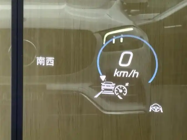 メルセデス・ベンツ ＧＬＳ４００ｄ 4マチック AMGライン 石川県 2020(令2)年 3.3万km 白 サンルーフ/黒革シート/シートベンチレーション/Ｂｕｒｍｅｓｔｅｒサウンド/衝突軽減ブレーキ/アダプティブクルーズコントロール/ブラインドスポット/純正ナビ/フルセグＴＶ/３６０カメラ/ソフトクローズドア