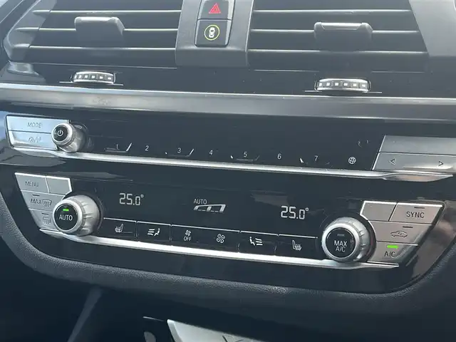 ＢＭＷ Ｘ３ xDrive20d Mスポーツ 静岡県 2020(令2)年 3.9万km 白 アダプティブクルーズコントロール/純正ナビ/（フルセグ/Bluetooth/ CarPlay）/360°カメラ/ヘッドアップディスプレイ/レーンキープアシスト/ブラインドスポットアシスト/コンフォートアクセス/ハーフレザーシート/LEDヘッドライト/オートハイビーム/純正19インチアルミホイール/電動リアゲート/ワイヤレス充電/パワーシート/シートヒーター/ドライビングアシスト＋/パーキングアシスト＋