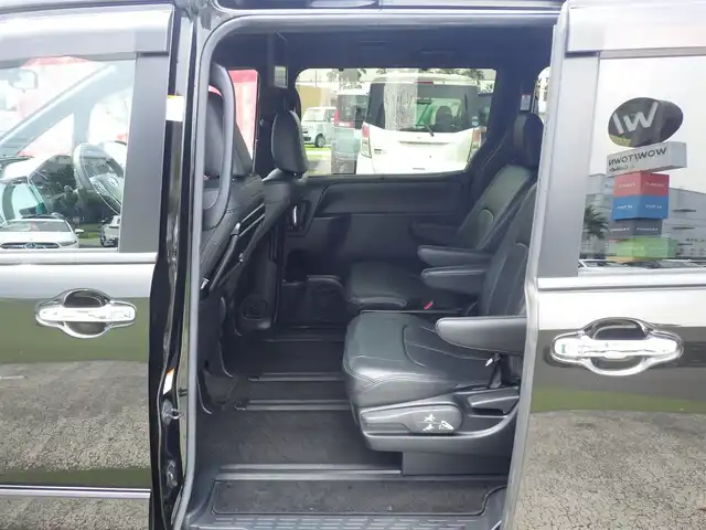 トヨタ ヴォクシー ZS 煌Ⅱ 千葉県 2020(令2)年 5.4万km イナズマスパーキングブラックガラスフレーク ワンオーナー/Toyota Safety Sense/・プリクラッシュセーフティ/・レーンディパーチャーアラート/・オートハイビーム/クルーズコントロール/両側パワースライドドア/純正SDナビ/地デジTV/【DVD/CD再生機能　Bluetooth接続】/バックカメラ/フリップダウンモニター（V12T-R68C）/革巻きステアリング/ETC（2.0）/LEDヘッドライト/フォグライト/ウインカーミラー/クリアランスソナー/純正16インチアルミホイル/スマートキー
