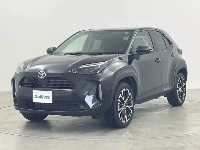 トヨタ ヤリスクロス ハイブリッド Z 群馬県 2024(令6)年 0.4万km ブラックマイカ 純正８型ナビ　全周囲カメラ　パーキングアシスト　アダプティブクルーズコントロール　安心降車アシスト　ＡＣ１００Ｖ　衝突被害軽減ブレーキ　前後ドライブレコーダー　ＬＥＤヘッドライト　ＥＴＣ２．０　禁煙車