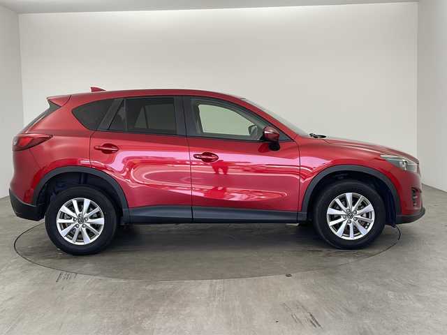 マツダ ＣＸ－５ XD 兵庫県 2015(平27)年 7.7万km ソウルレッドプレミアムメタリック ・ワンオーナー車/・純正メモリナビ/・Bluetooth/DVD/CD/フルセグテレビ/・ビルドインETC/・前後ドライブレコーダー/・バックカメラ/・電動パーキングブレーキ/・クルーズコントロール/・盗難防止装置/・純正フロアマット/・革巻きステアリング/・ステアリングリモコン/・LEDオートライト/・純正17インチアルミホイール/・ウインカーミラー/・電動格納ミラー/・USBサポート/・W＋サイドエアバッグ/・カーテンエアバッグ/・プッシュスタートボタン/・スマートキー