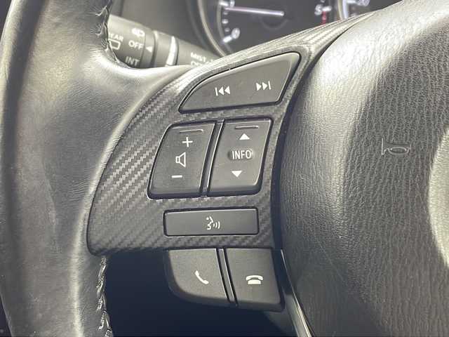 マツダ ＣＸ－５ XD 兵庫県 2015(平27)年 7.7万km ソウルレッドプレミアムメタリック ・ワンオーナー車/・純正メモリナビ/・Bluetooth/DVD/CD/フルセグテレビ/・ビルドインETC/・前後ドライブレコーダー/・バックカメラ/・電動パーキングブレーキ/・クルーズコントロール/・盗難防止装置/・純正フロアマット/・革巻きステアリング/・ステアリングリモコン/・LEDオートライト/・純正17インチアルミホイール/・ウインカーミラー/・電動格納ミラー/・USBサポート/・W＋サイドエアバッグ/・カーテンエアバッグ/・プッシュスタートボタン/・スマートキー