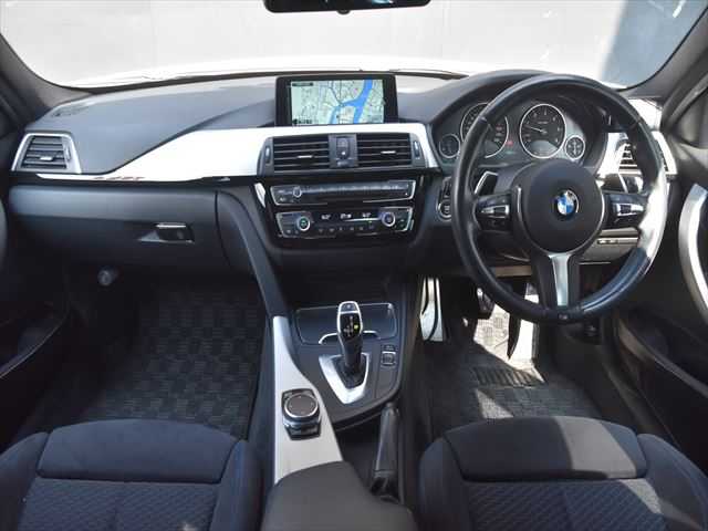 ＢＭＷ ３２０ｄ 和歌山県 2016(平28)年 5.2万km アルピンホワイトⅢ ACC /純ナビ /Bカメ /前後ドラレコ /純18incAW /オートテールゲート /レーンキープアシスト /衝突軽減 /コンフォートアクセス /パワーシート /パドルシフト /リアセンサー  /LEDライト /Bluetoothオーディオ /ETC