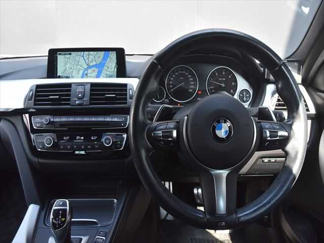ＢＭＷ ３２０ｄ 和歌山県 2016(平28)年 5.2万km アルピンホワイトⅢ ACC /純ナビ /Bカメ /前後ドラレコ /純18incAW /オートテールゲート /レーンキープアシスト /衝突軽減 /コンフォートアクセス /パワーシート /パドルシフト /リアセンサー  /LEDライト /Bluetoothオーディオ /ETC