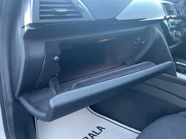 ＢＭＷ ３２０ｄ ツーリング Mスポーツ 滋賀県 2016(平28)年 5.2万km アルピンホワイトⅢ ACC /純ナビ /Bカメ /前後ドラレコ /純18incAW /オートテールゲート /レーンキープアシスト /衝突軽減 /コンフォートアクセス /パワーシート /パドルシフト /リアセンサー  /LEDライト /Bluetoothオーディオ /ETC