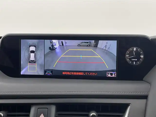 レクサス ＵＸ 250h Fスポーツ 福岡県 2019(令1)年 1.9万km マーキュリーグレーマイカ 純正１０．３型ナビ　/全方位カメラ　/ＥＴＣ２．０　/前後ドライブレコーダー　/レーダークルーズコントロール　/コーナーセンサー　/衝突被害軽減ブレーキ　/レーンキープ　/ＢＳＭ　/ＰＫＳＢ　/ＭＴモード付き　/本革シート　/パワーシート　/シートヒーター／ベンチレーション　/ステアリングヒーター　/パワーバックドア