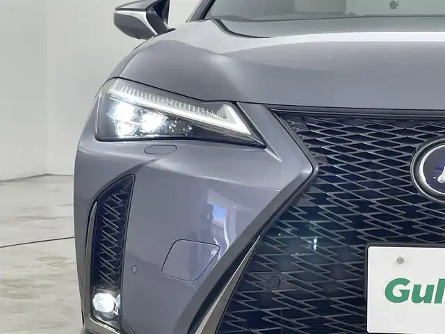 レクサス ＵＸ 250h Fスポーツ 福岡県 2019(令1)年 1.9万km マーキュリーグレーマイカ 純正１０．３型ナビ　/全方位カメラ　/ＥＴＣ２．０　/前後ドライブレコーダー　/レーダークルーズコントロール　/コーナーセンサー　/衝突被害軽減ブレーキ　/レーンキープ　/ＢＳＭ　/ＰＫＳＢ　/ＭＴモード付き　/本革シート　/パワーシート　/シートヒーター／ベンチレーション　/ステアリングヒーター　/パワーバックドア