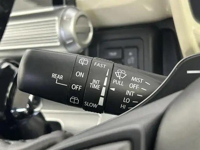 スズキ クロスビー HYBRID MZ 千葉県 2020(令2)年 3.1万km クラレットレッドメタリック 禁煙車/スズキセーフティサポート/・デュアルカメラブレーキサポート/・誤発進抑制機能/・後退時ブレーキサポート/・後方誤発進抑制機能/・車線維持支援機能/・車線逸脱警報機能/・ふらつき警報機能/・先行車発進お知らせ機能/・先行車発進お知らせ機能/・クルーズコントロール/純正8インチナビ/CD/DVD/Bluetooth/フルセグ/アラウンドビューモニター/クルーズコントロール/LEDオートライト/シートヒーター/純正16インチアルミホイール/パドルシフト/オートエアコン/アイドリングストップ/プッシュスタート/スマートキー