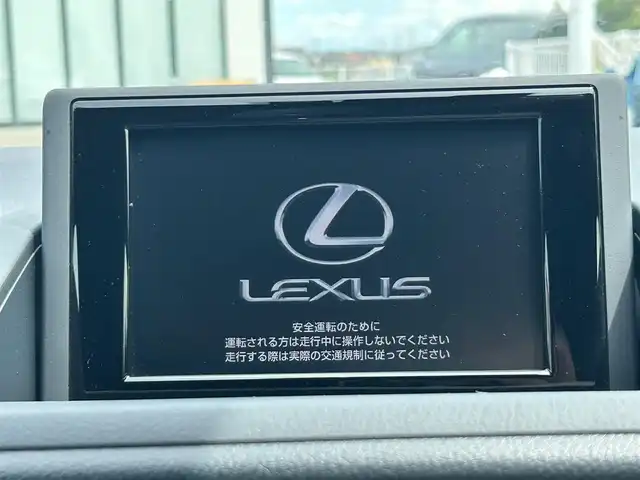 レクサス ＣＴ 200h Fスポーツ 大阪府 2015(平27)年 5.9万km ホワイトノーヴァガラスフレーク 純正ナビ　/   フルセグTV/CD/DVD/USB　/バックモニター　/衝突軽減ブレーキ　/前席シートヒーター　/前席パワーシート　/レーダークルーズコントロール/レーンキープアシスト/アイドリングストップ　/前方ドライブレコーダー/純正17インチアルミホイール　/プッシュスタート　/スマートキー　/ＥＴＣ　/ＬＥＤ