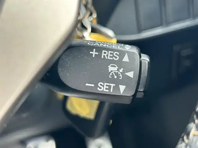 レクサス ＣＴ 200h Fスポーツ 大阪府 2015(平27)年 5.9万km ホワイトノーヴァガラスフレーク 純正ナビ　/   フルセグTV/CD/DVD/USB　/バックモニター　/衝突軽減ブレーキ　/前席シートヒーター　/前席パワーシート　/レーダークルーズコントロール/レーンキープアシスト/アイドリングストップ　/前方ドライブレコーダー/純正17インチアルミホイール　/プッシュスタート　/スマートキー　/ＥＴＣ　/ＬＥＤ